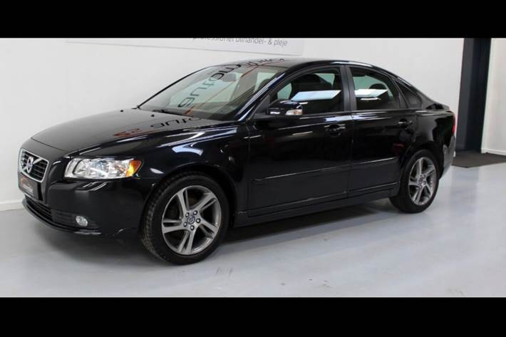 Sort Volvo S40 fra 2013