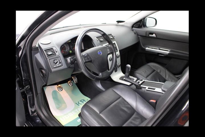 Sort Volvo S40 fra 2013