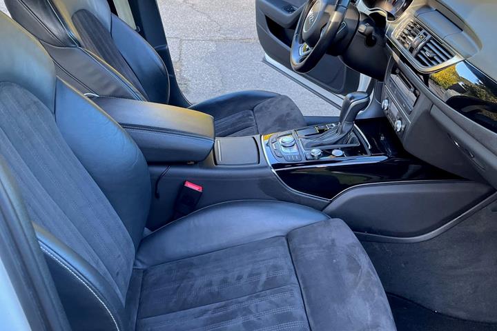 Hvid Audi A6 fra 2016