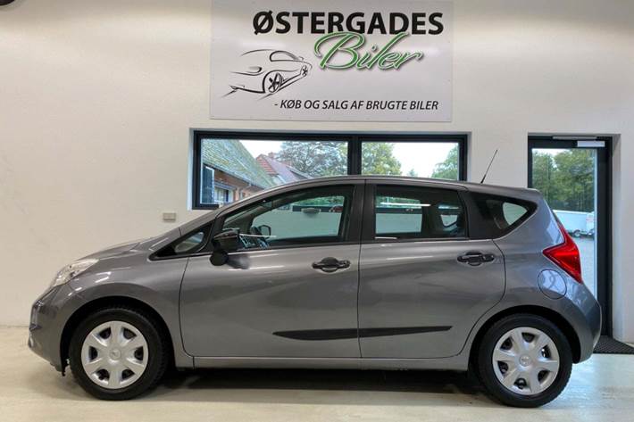 Grå Nissan Note fra 2014