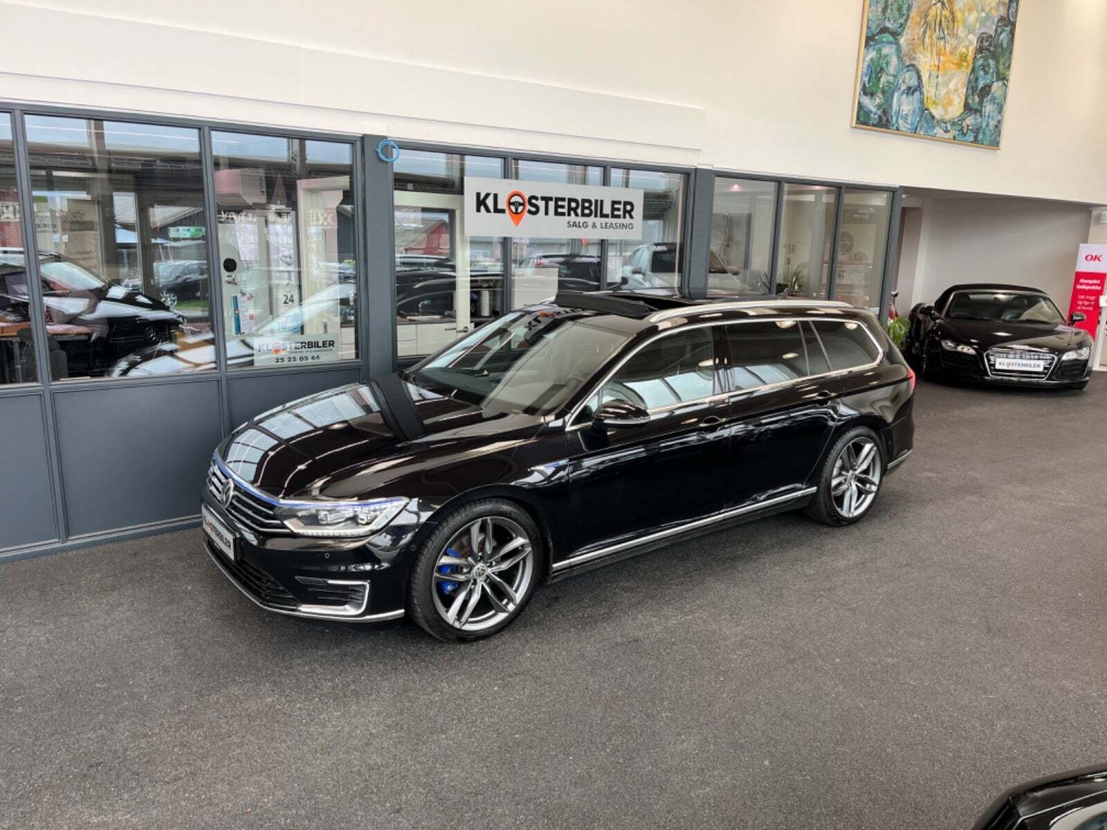 Sort VW Passat fra 2017