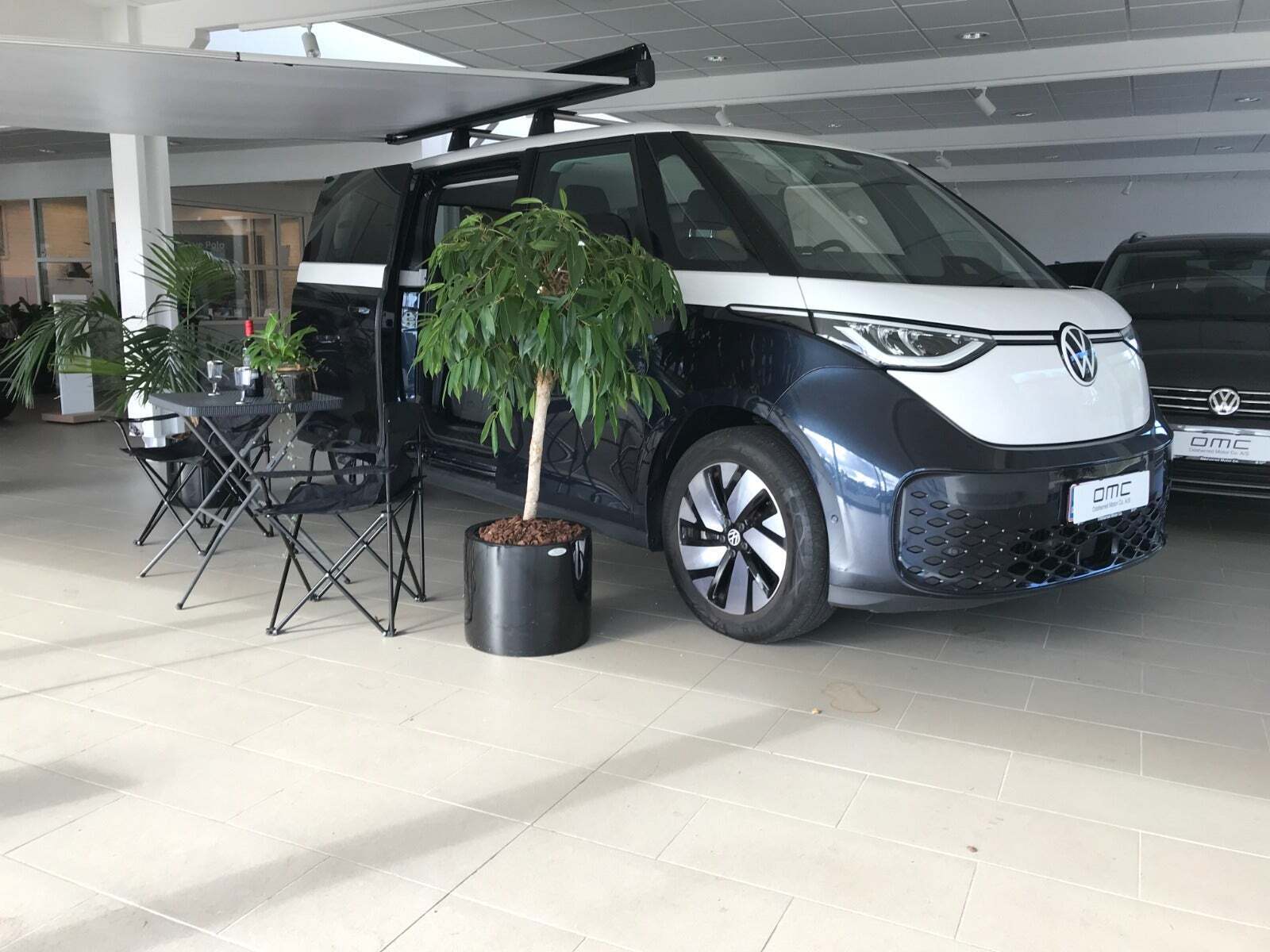 Blå VW ID.Buzz fra 2023