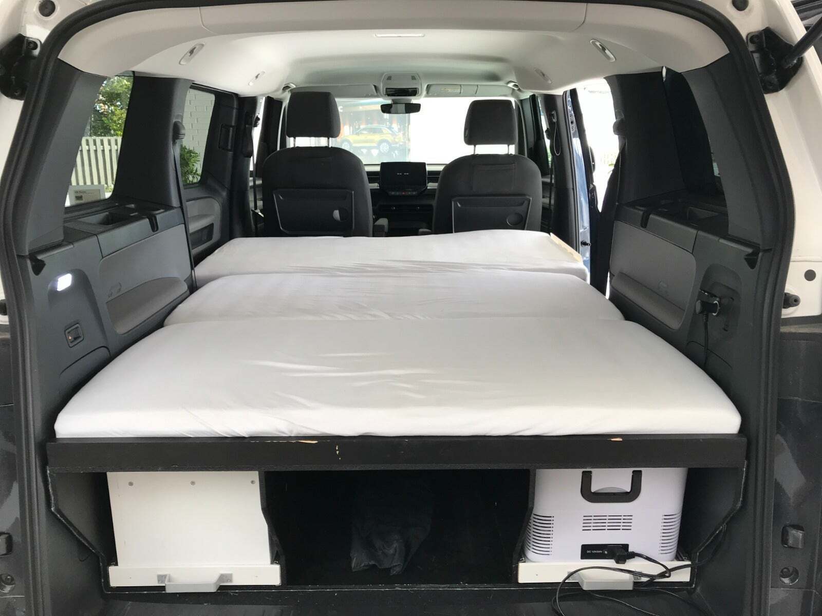 Blå VW ID.Buzz fra 2023