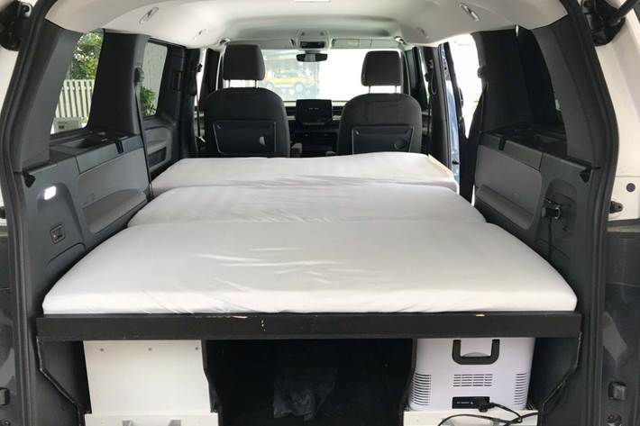 Blå VW ID.Buzz fra 2023