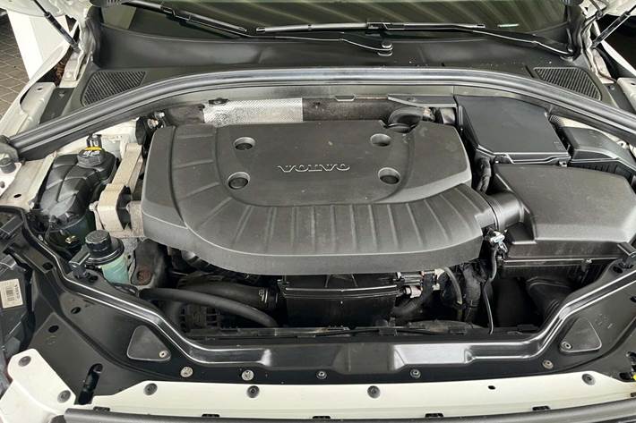 Hvid Volvo XC60 fra 2016