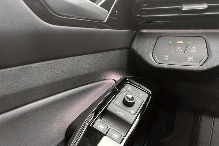 Grå VW ID.4 fra 2021