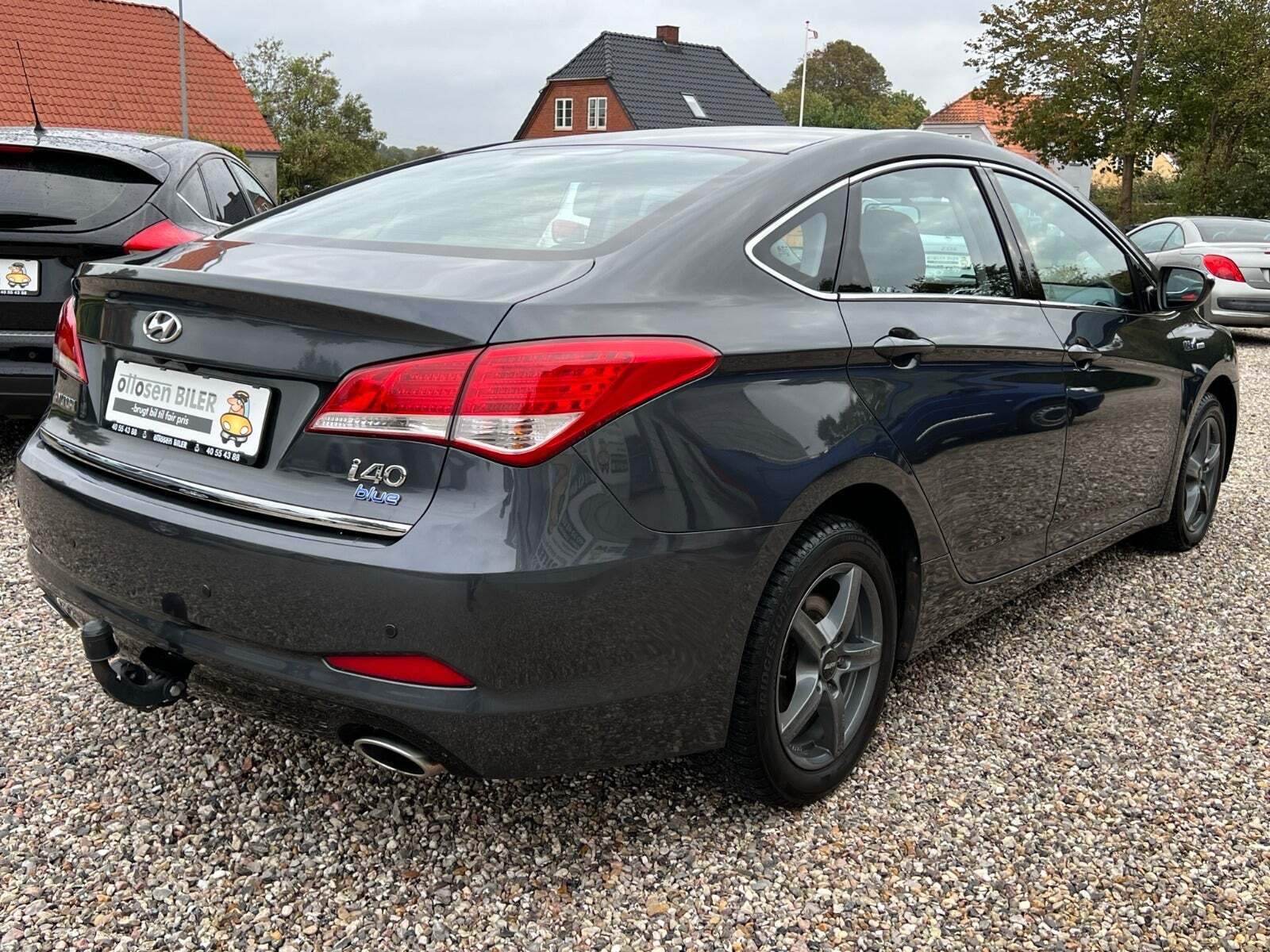 Grå Hyundai i40 fra 2013