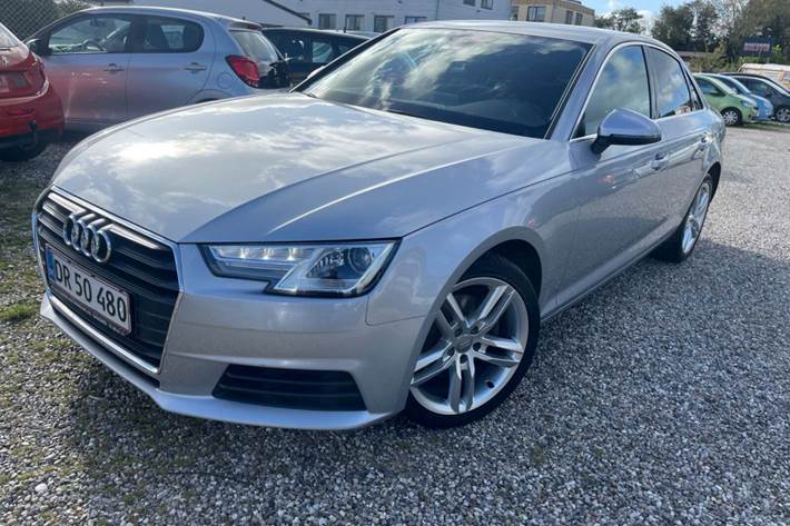 Sølv Audi A4 fra 2016
