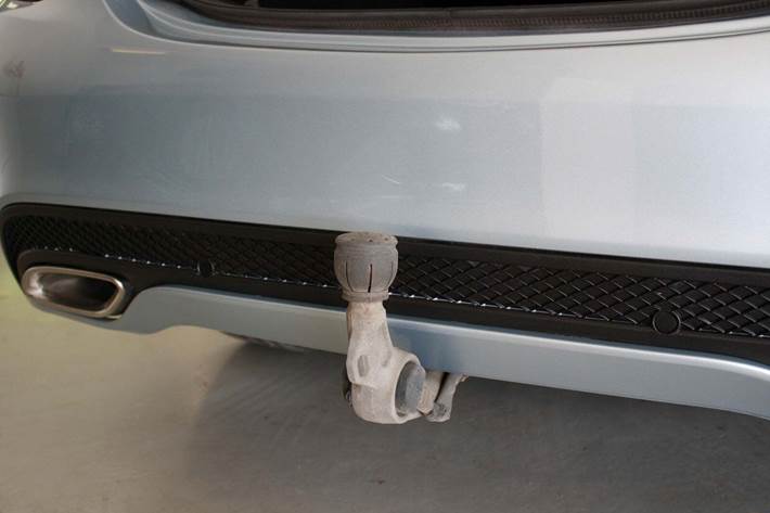 Blå Mercedes C200 fra 2015