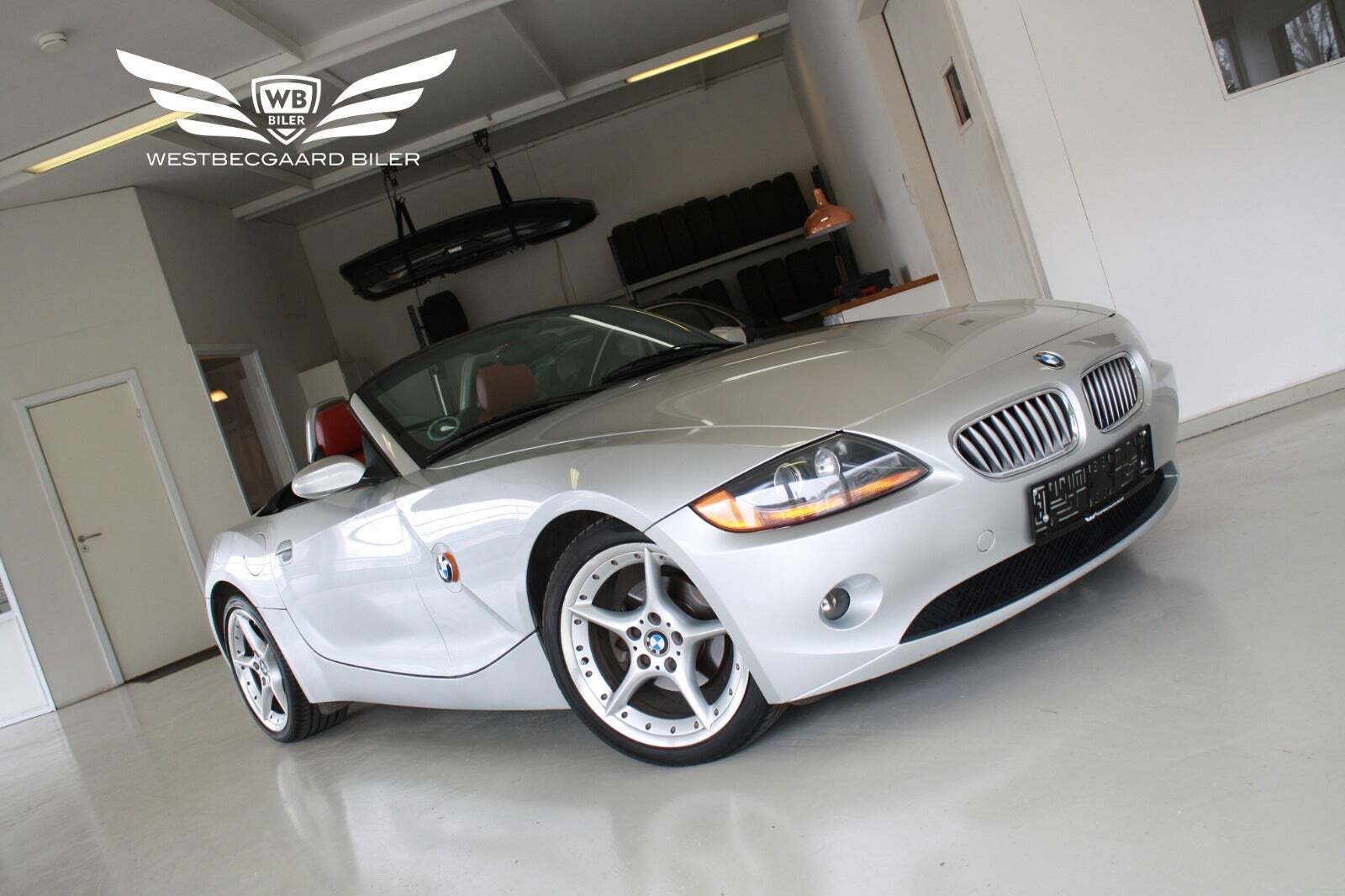 Grå BMW Z4 fra 2003