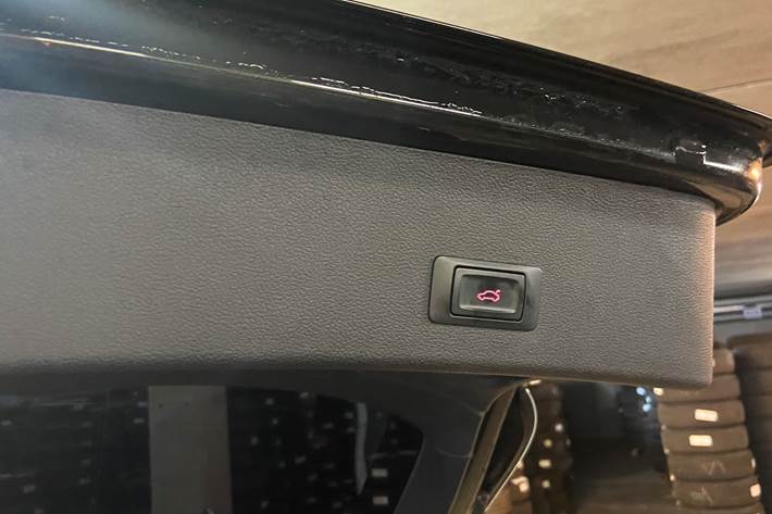 Sort Audi A4 fra 2015