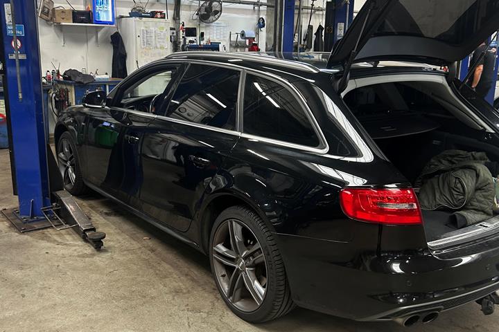 Sort Audi A4 fra 2015