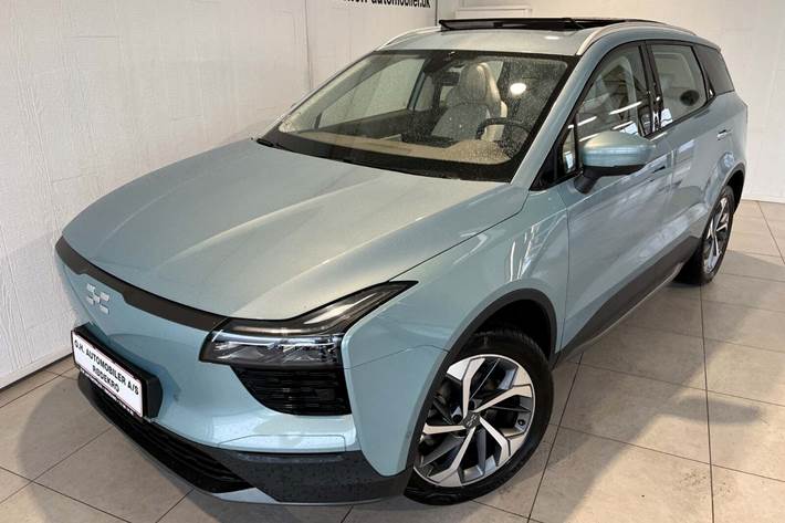 Blå Aiways U5 fra 2021