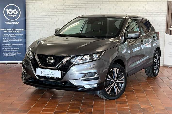 Grå Nissan Qashqai fra 2020