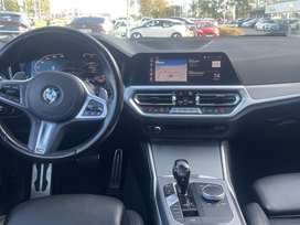 BMW 330d 3,0 Touring D M-Sport Steptronic 265HK Stc 8g Aut.