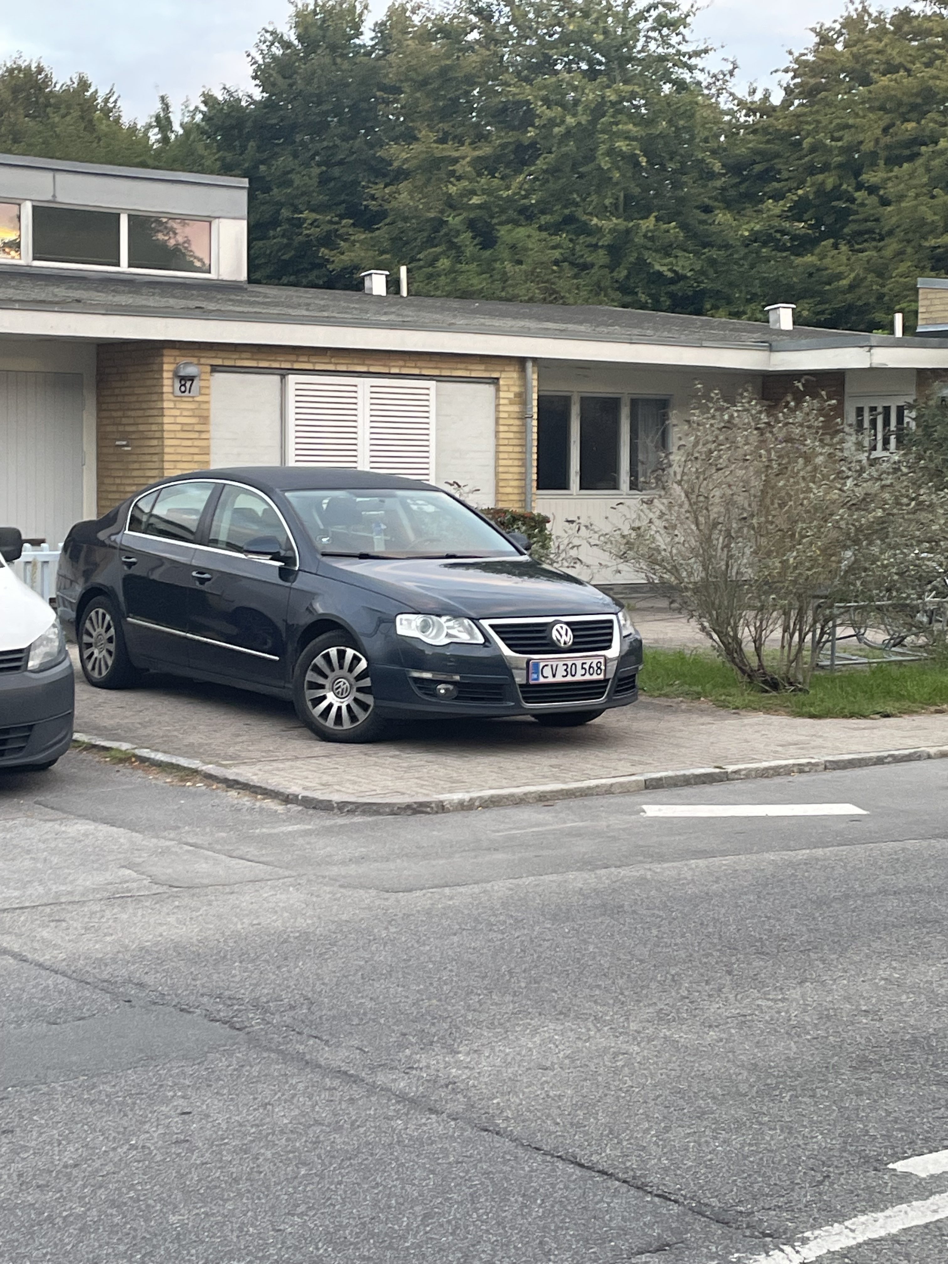 VW Passat 2,0 Sportline