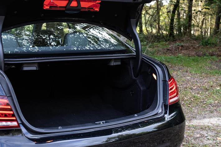 Sort Mercedes E200 fra 2016