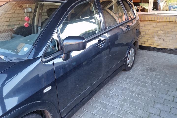 Sort Suzuki Liana fra 2006