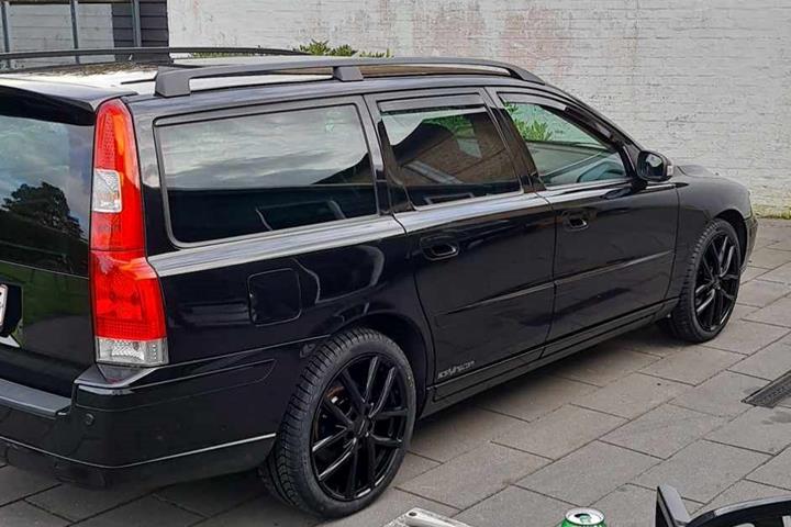 Sort Volvo V70 fra 2006