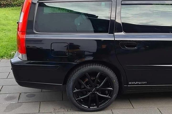Sort Volvo V70 fra 2006