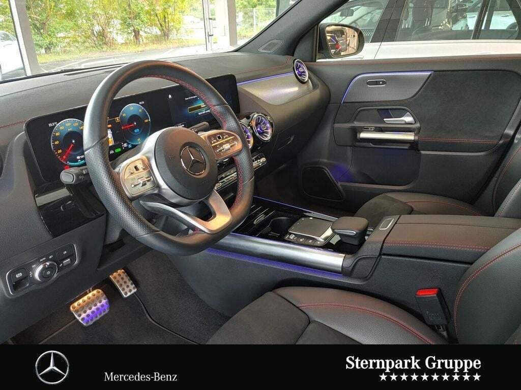 Grå Mercedes EQA250 fra 2021