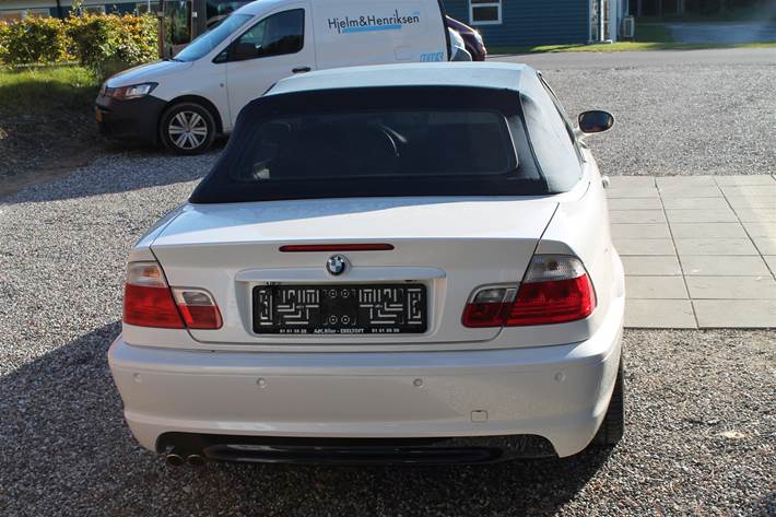 Hvid BMW 320Ci fra 2001