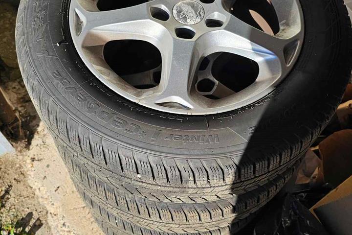Sort Ford Mondeo fra 2007