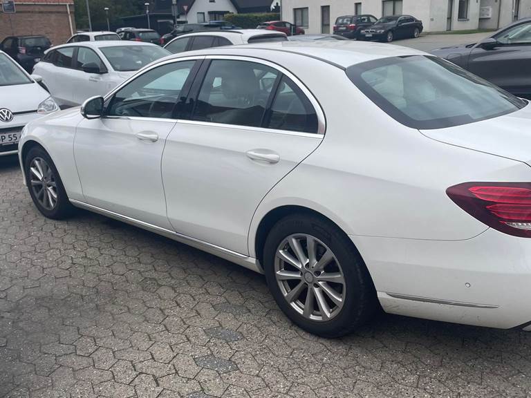 Mercedes E220 2,0