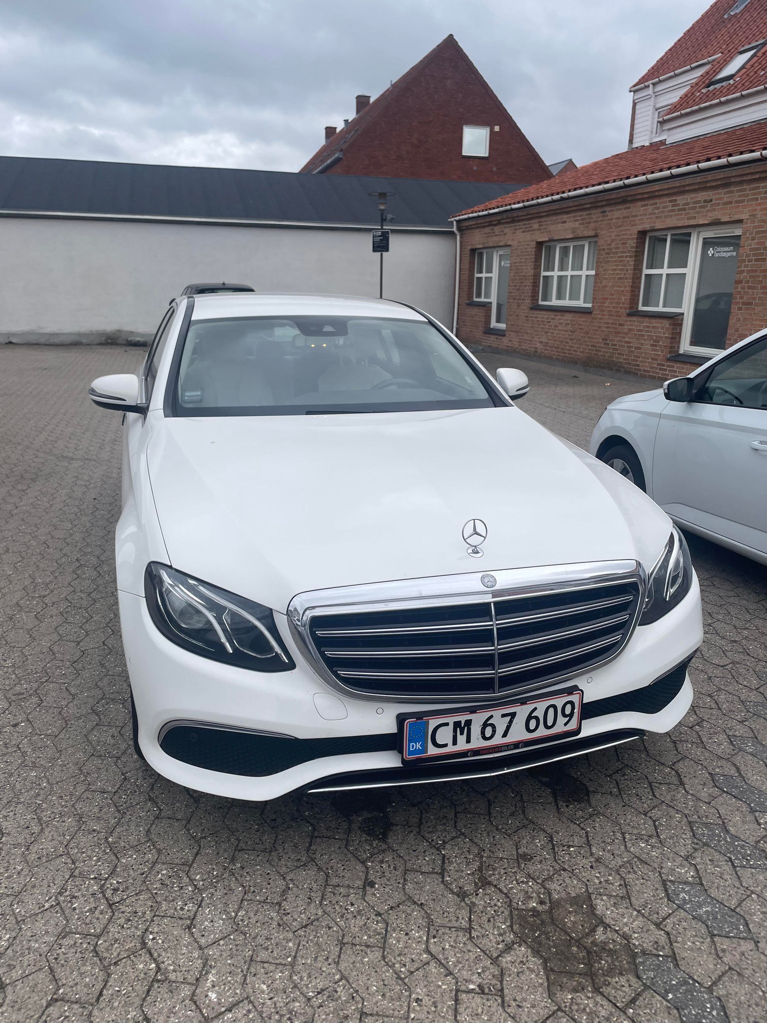 Mercedes E220 2,0