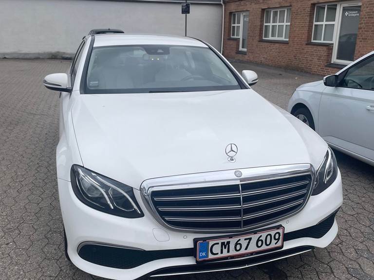 Mercedes E220 2,0