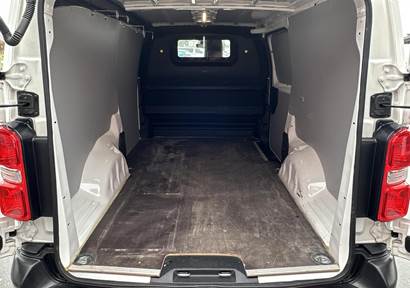 Toyota ProAce 2,0 Long D Comfort Master 122HK Van 6g