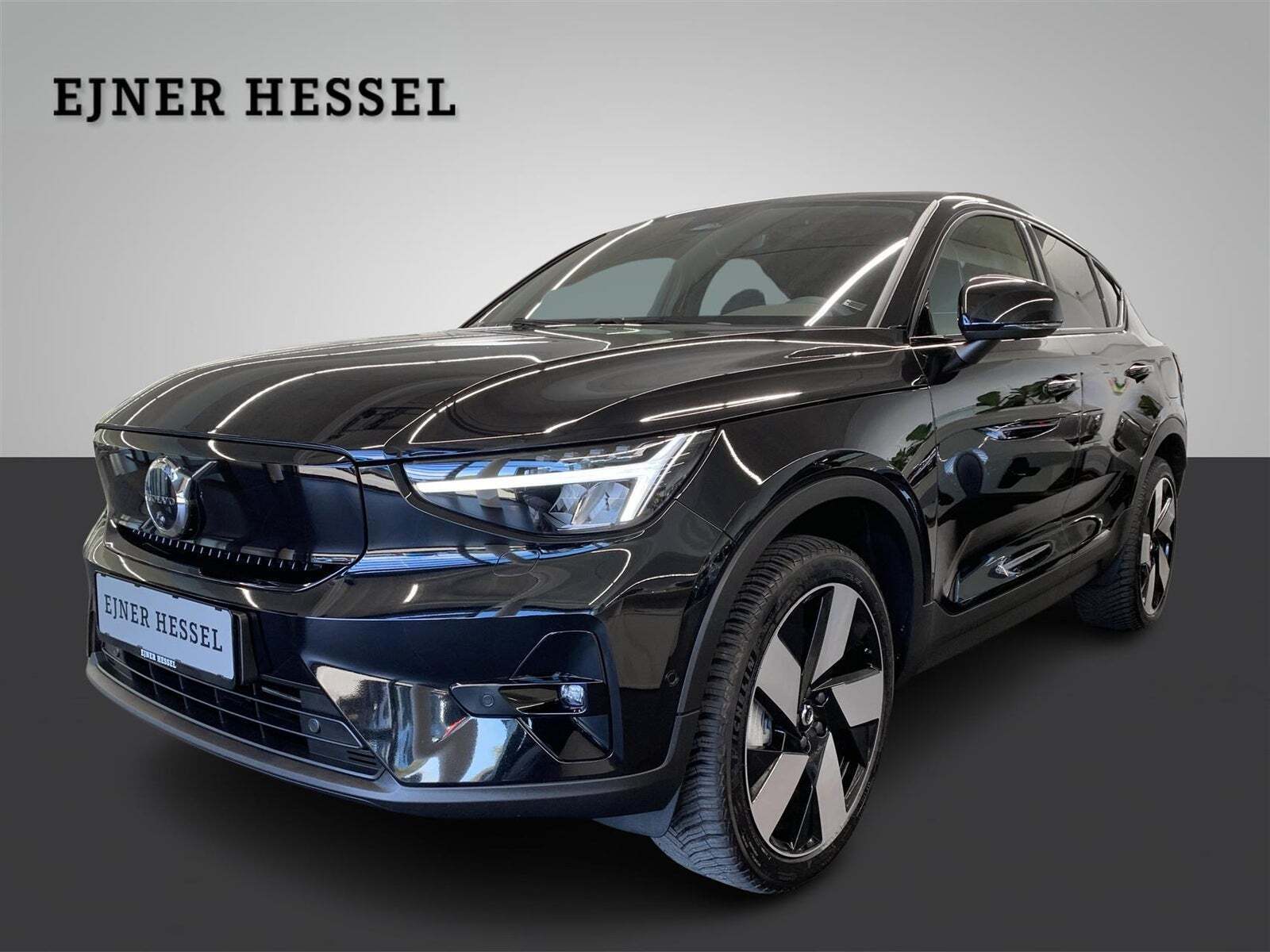 Grå Volvo C40 fra 2022