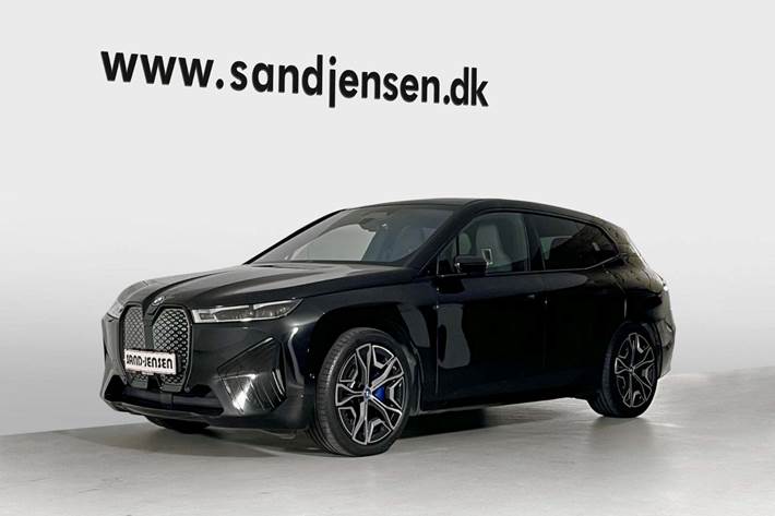 Grå BMW iX fra 2022