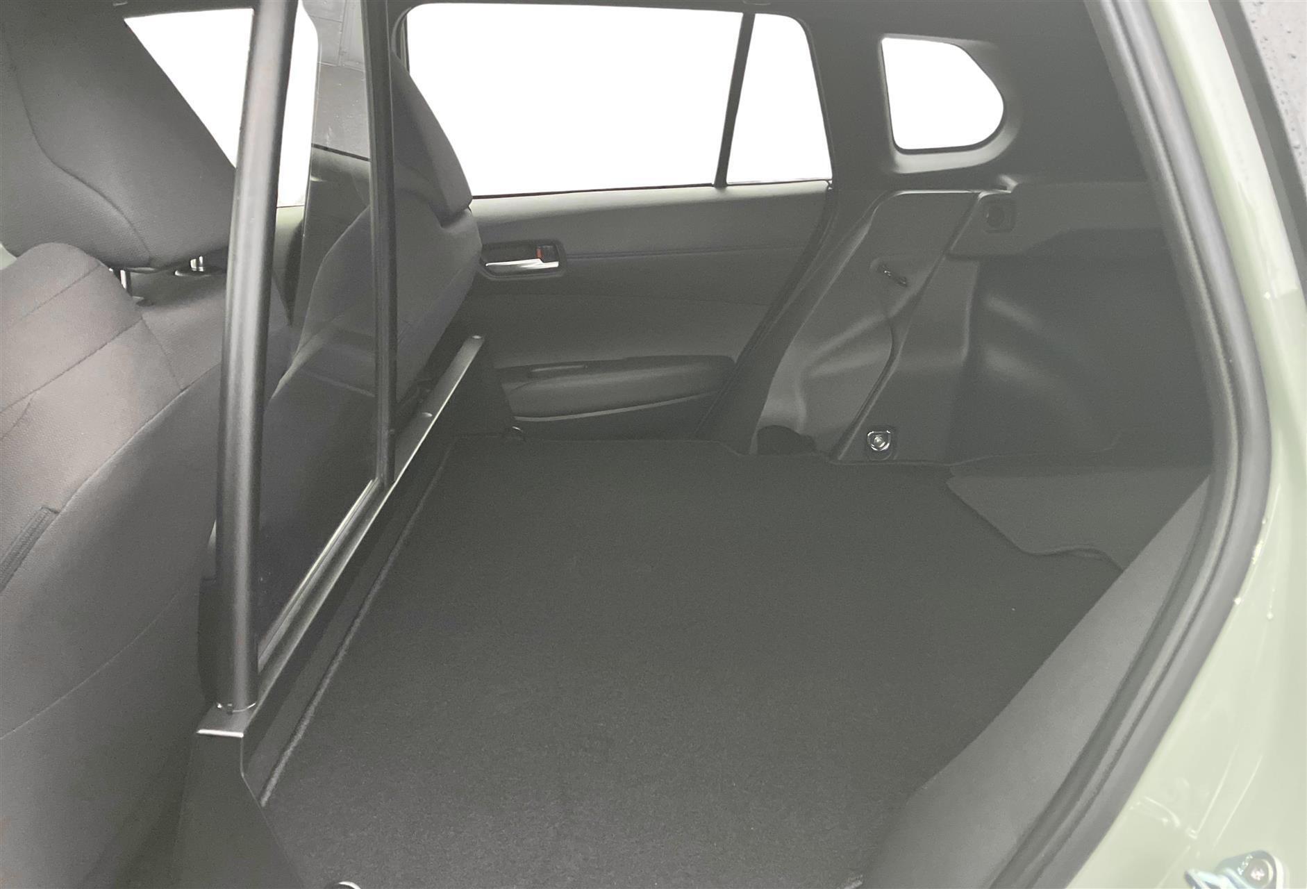 Toyota Corolla Cross 1,8 Hybrid Style Comfort 140HK Van Aut.