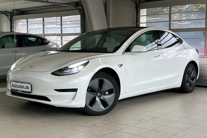 Hvid Tesla Model 3 fra 2019
