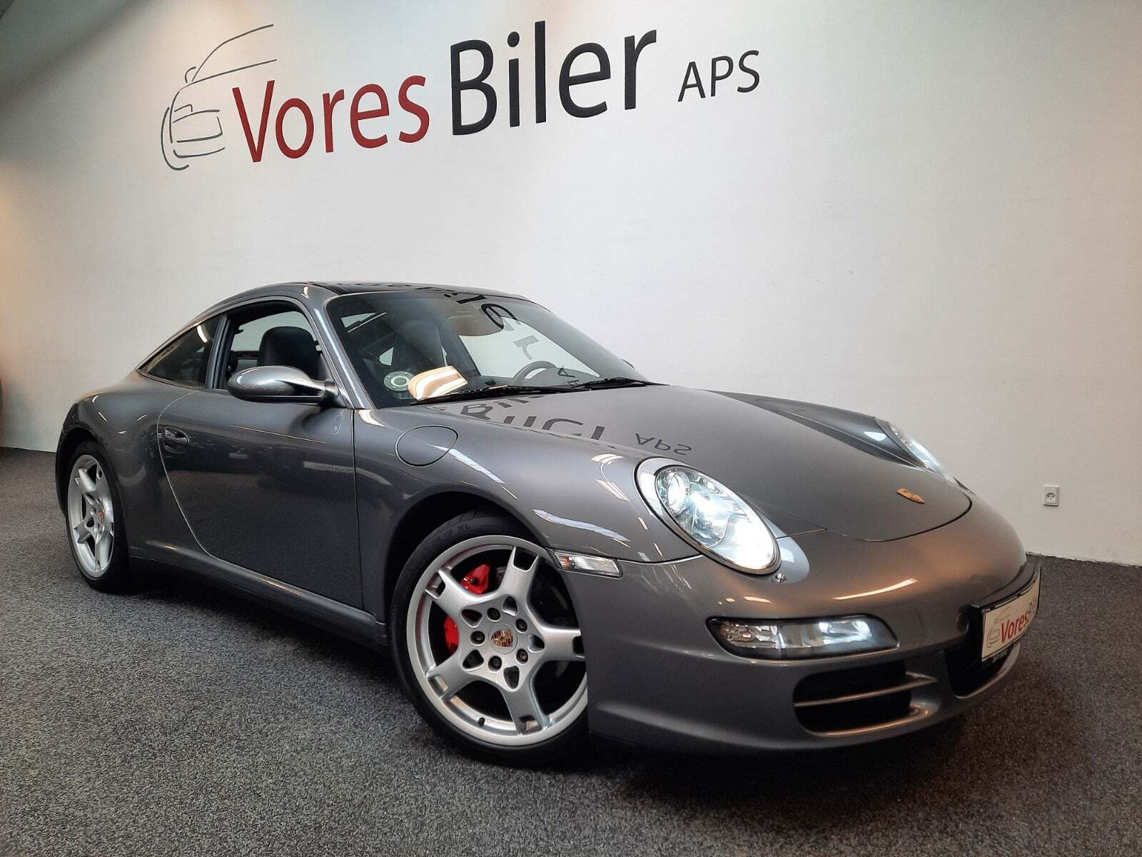 Grå Porsche 911 Targa 4S fra 2007