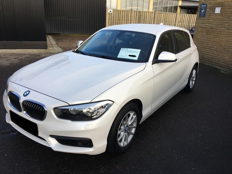 Hvid BMW 1-Serie fra 2017