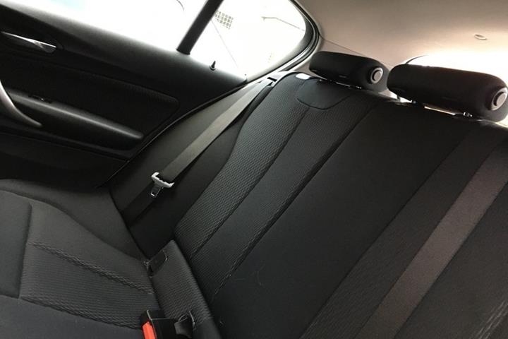 Hvid BMW 1-Serie fra 2017