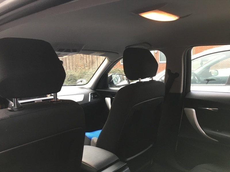 Hvid BMW 1-Serie fra 2017