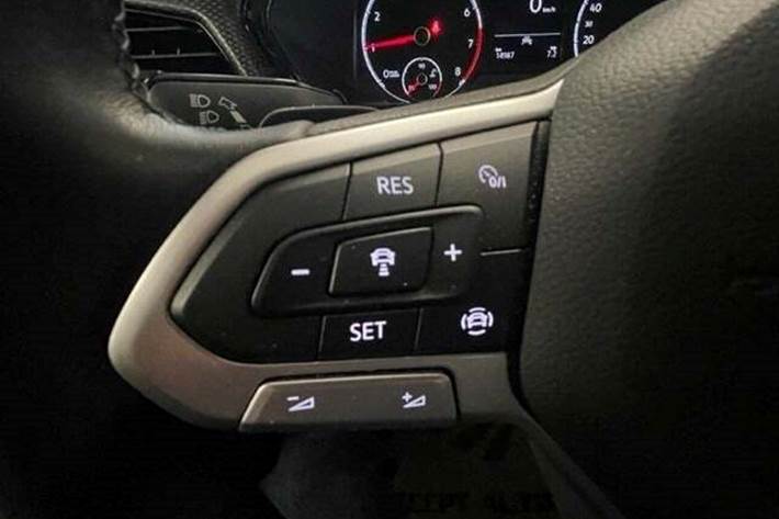 Grå VW T-Cross fra 2020