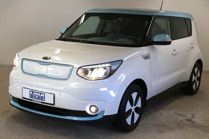 Hvid Kia Soul fra 2016 set udefra