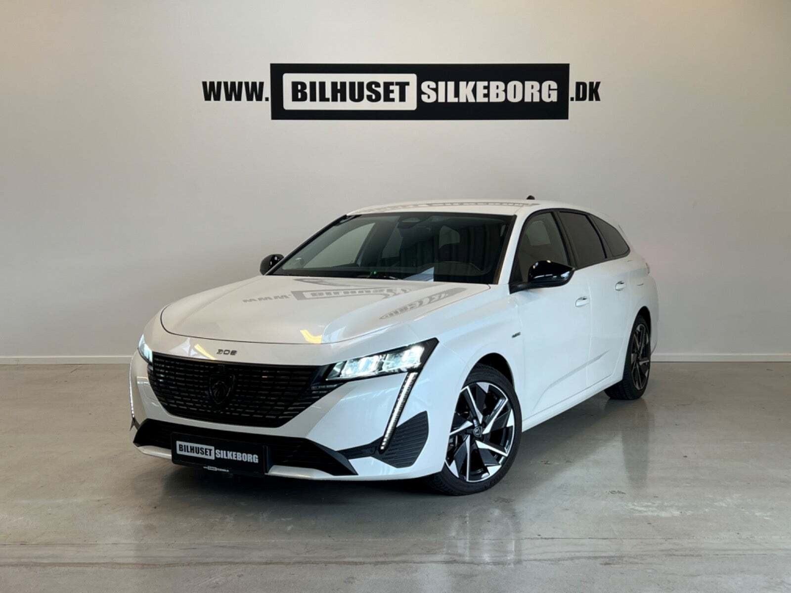 Guide til Peugeot 308 SW 1.6 Plug-In Hybrid 180 Allure Pack e-EAT8 (Årgang 06/2022 - 06/2022)