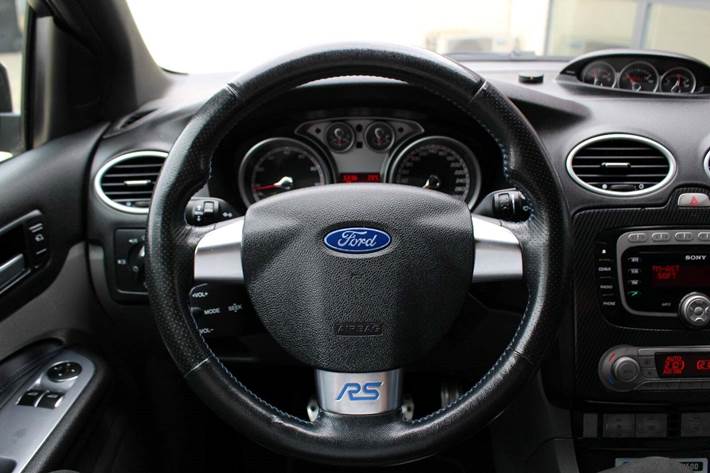 Blå Ford Focus fra 2009