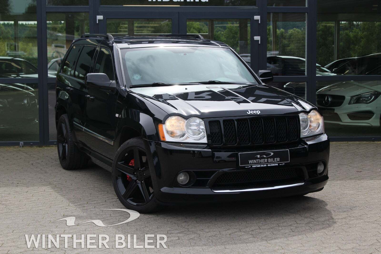 Sort Jeep Grand Cherokee fra 2007