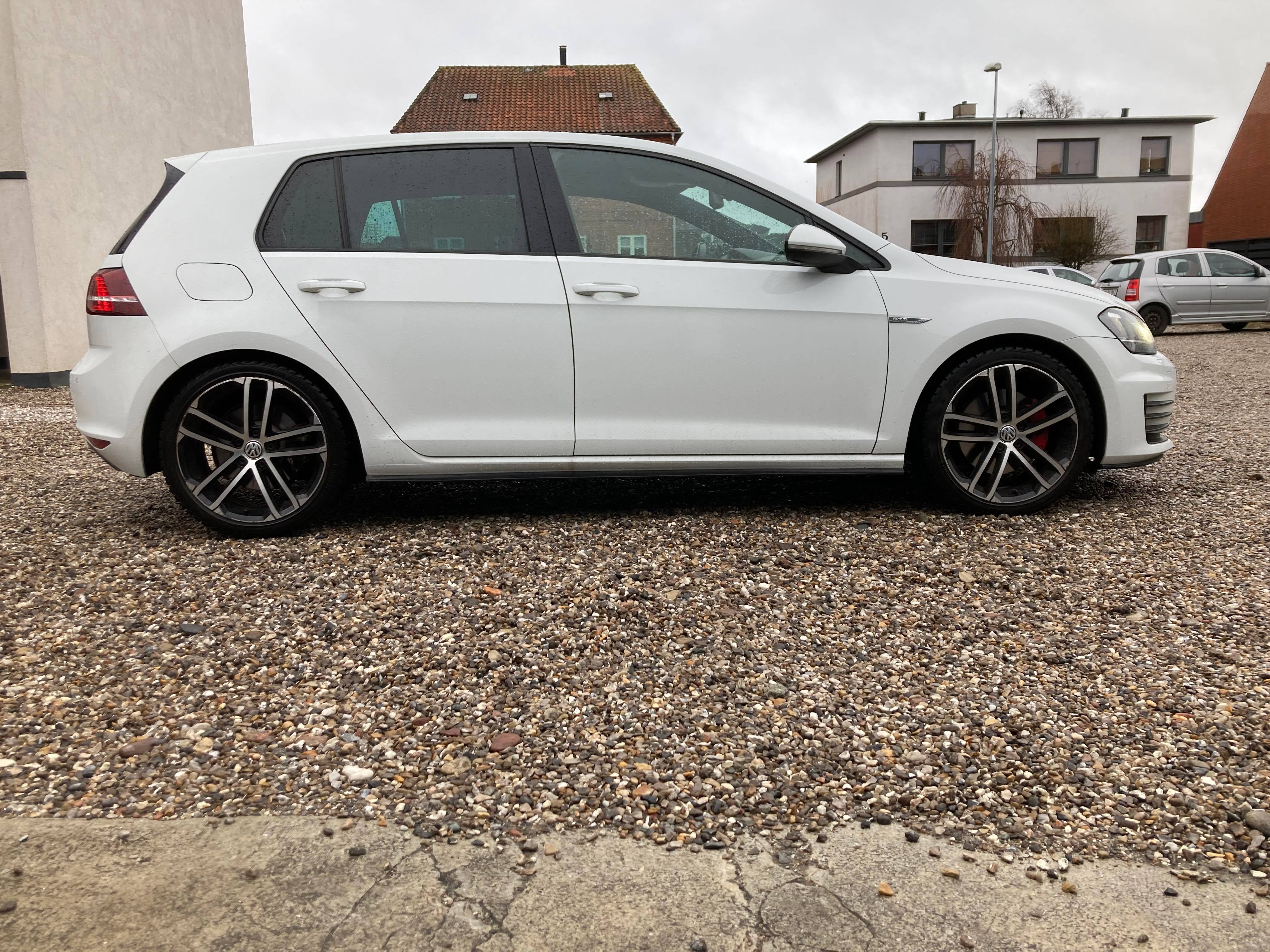 VW Golf VII 2,0 TDI 184 GTD DSG BMT