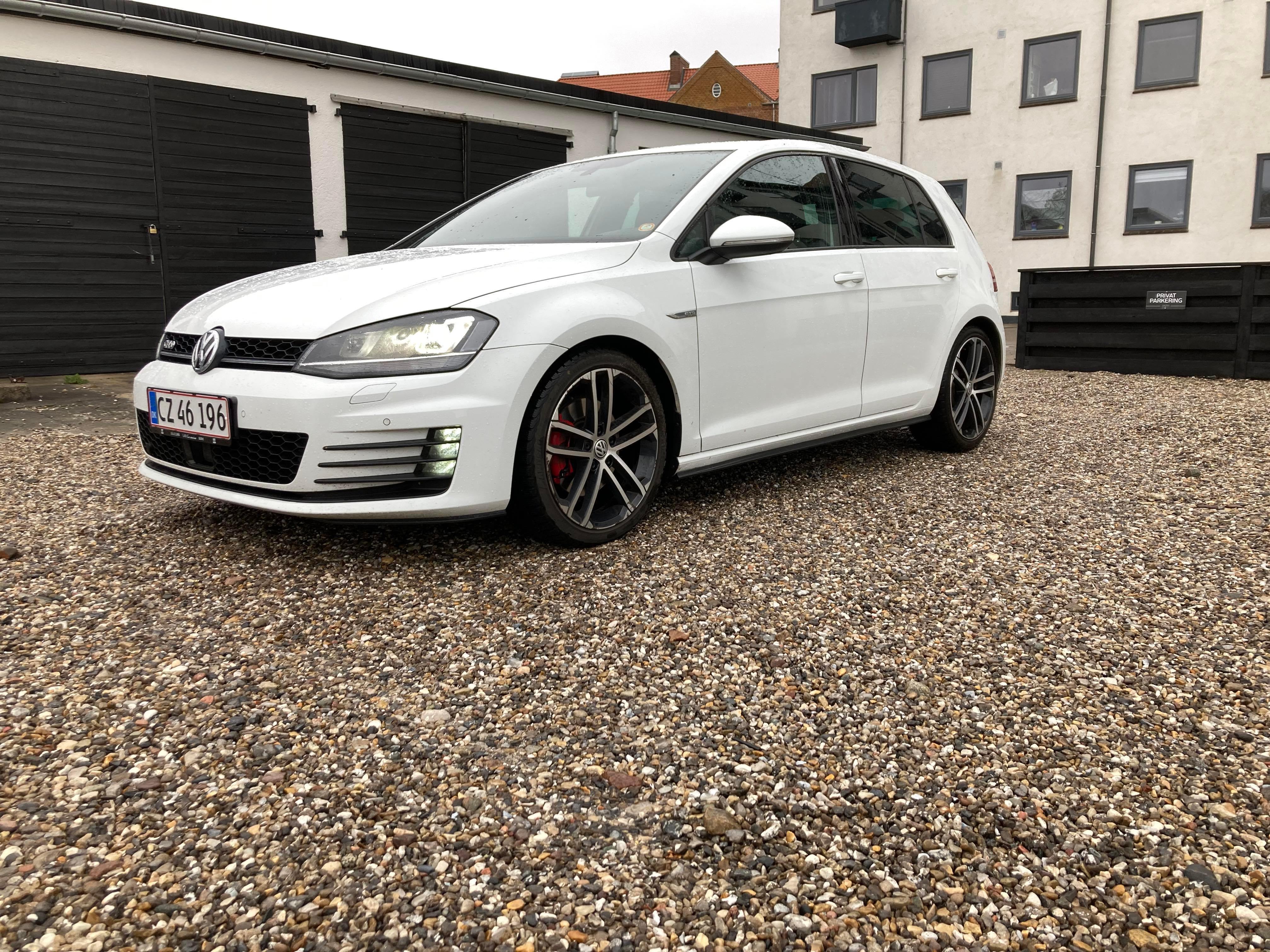 VW Golf VII 2,0 TDI 184 GTD DSG BMT