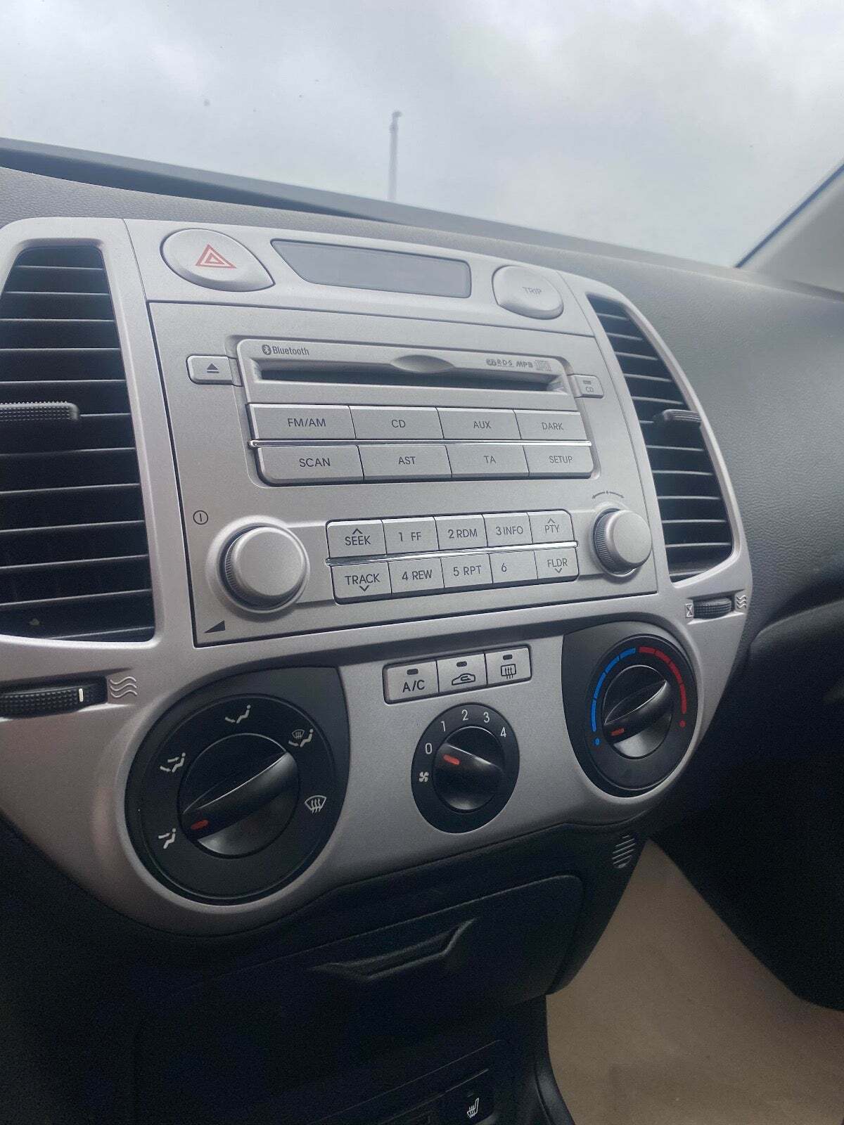 undefined Hyundai i20 fra 2011