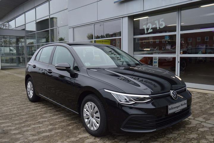 Grå VW Golf VIII fra 2021