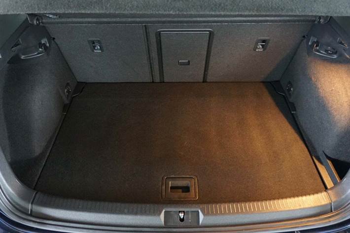 Blå VW Golf VII fra 2014