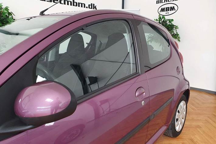 undefined Peugeot 107 fra 2013